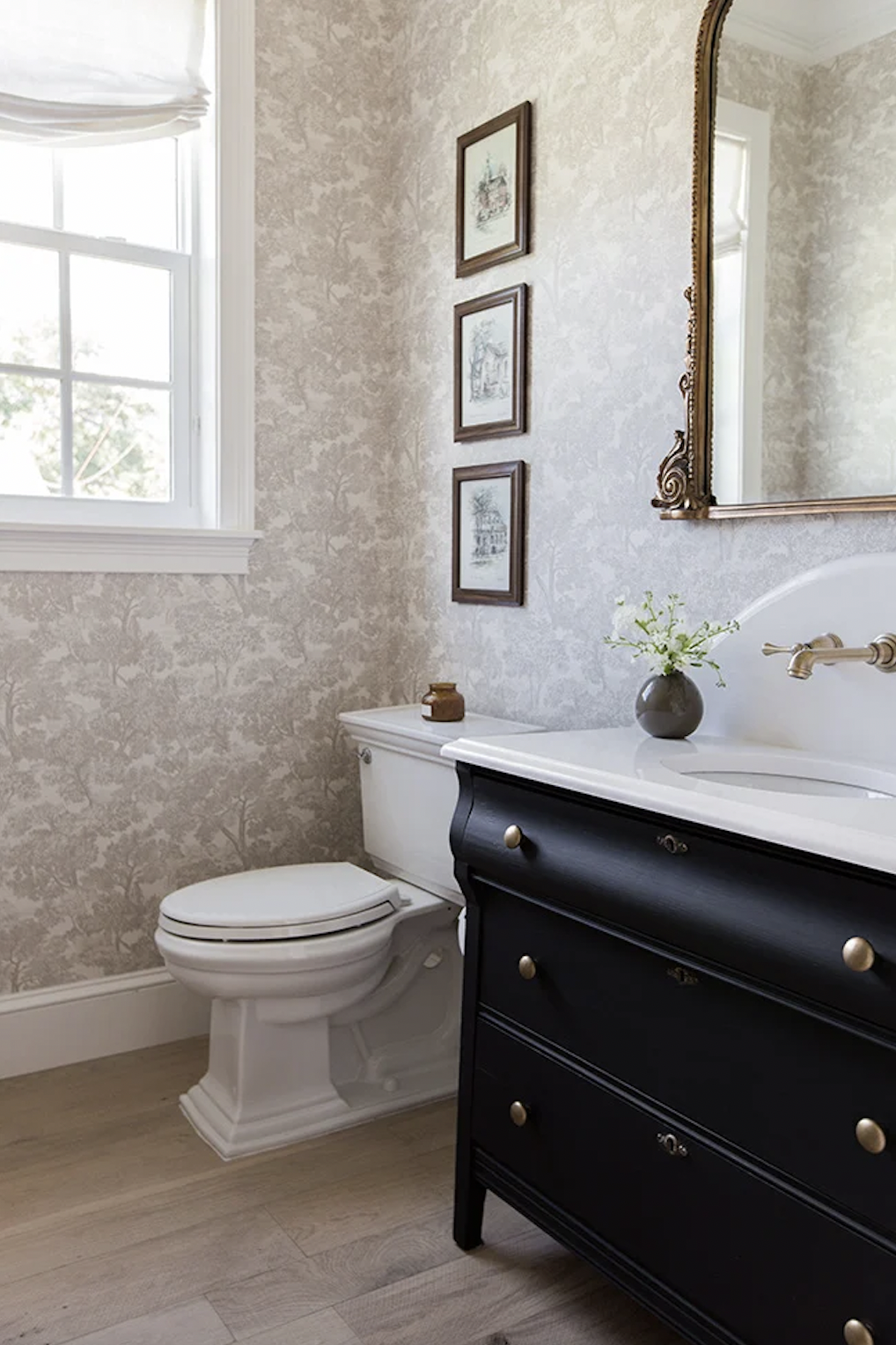 Jenna Sue Design powder room