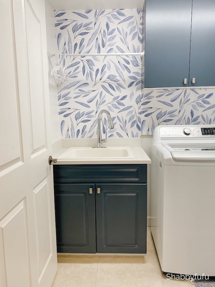 Shabbyfufu | Tips For Installing Peel & Stick Wallpaper In A Difficult Space