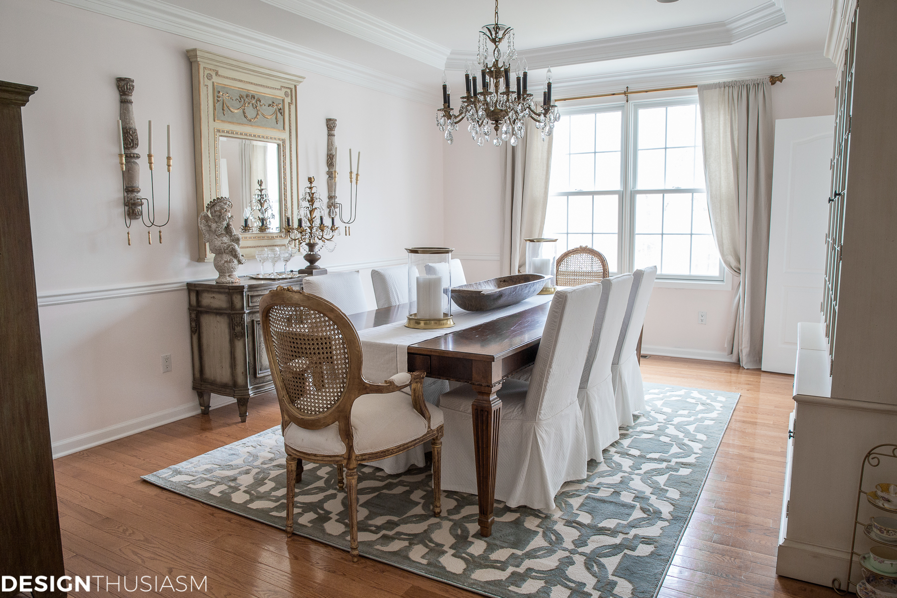dining room rug