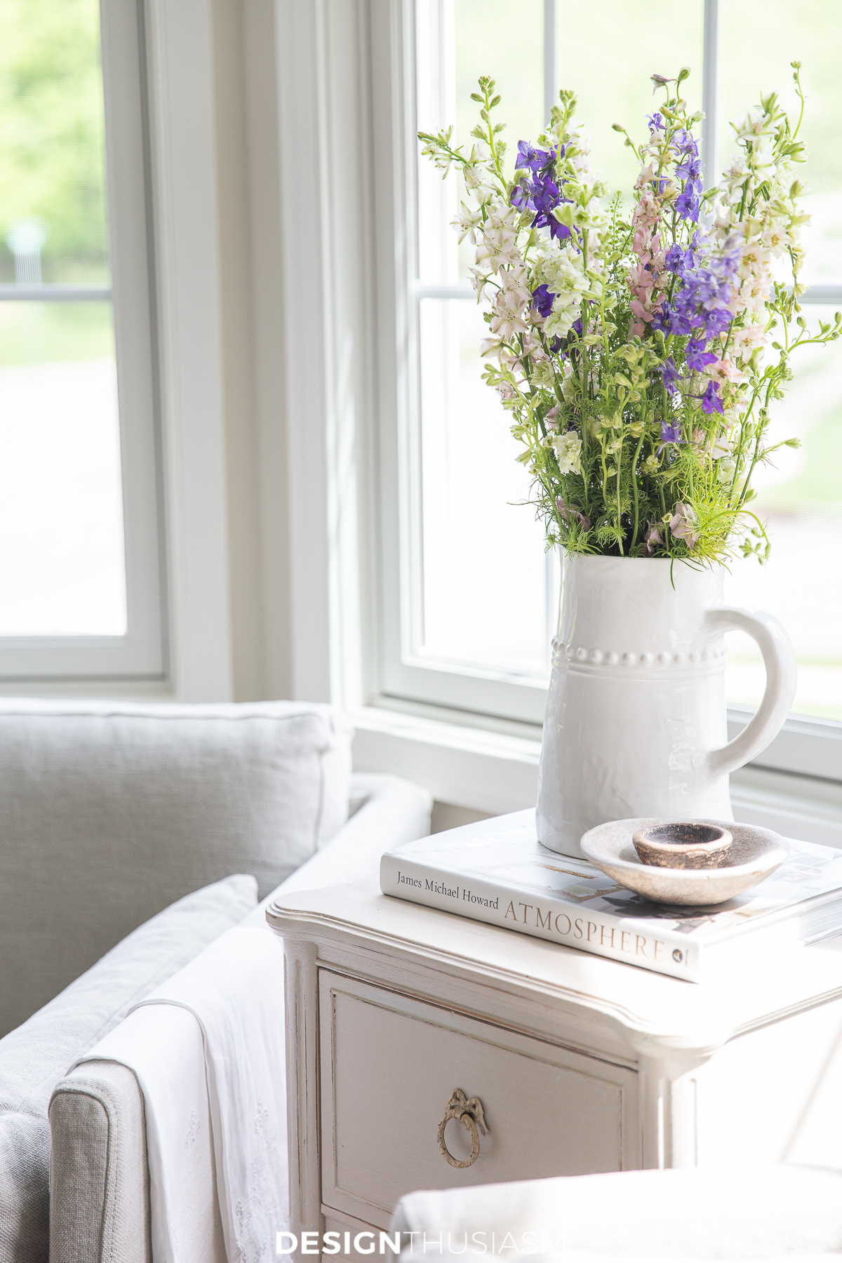 summer floral in the living room