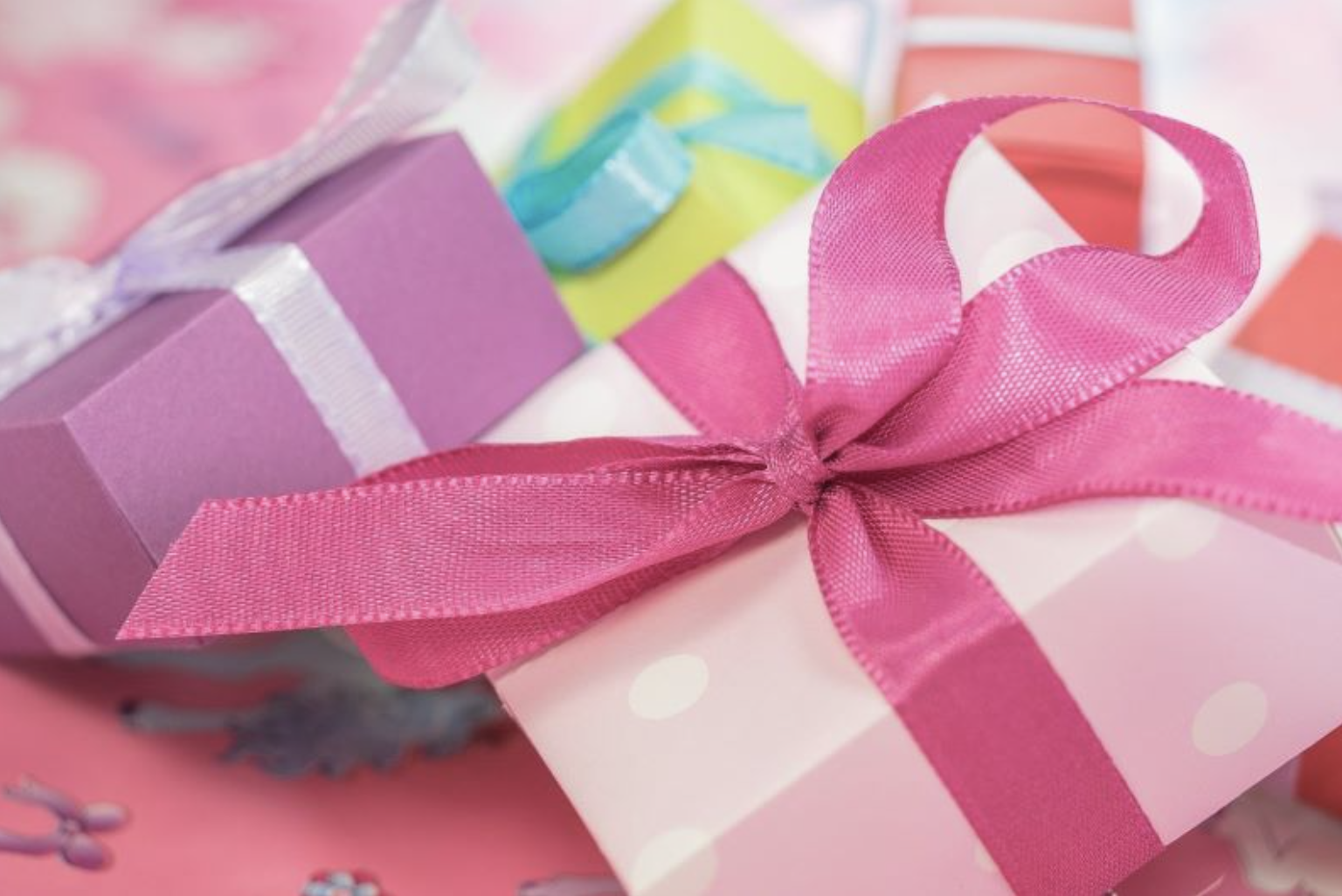 French Culture gift giving