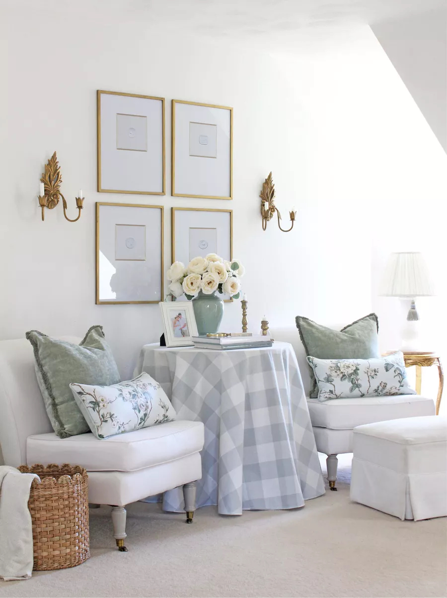 Tuft & Trim sitting room