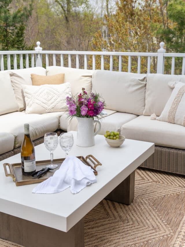 relaxed chic patio entertaining