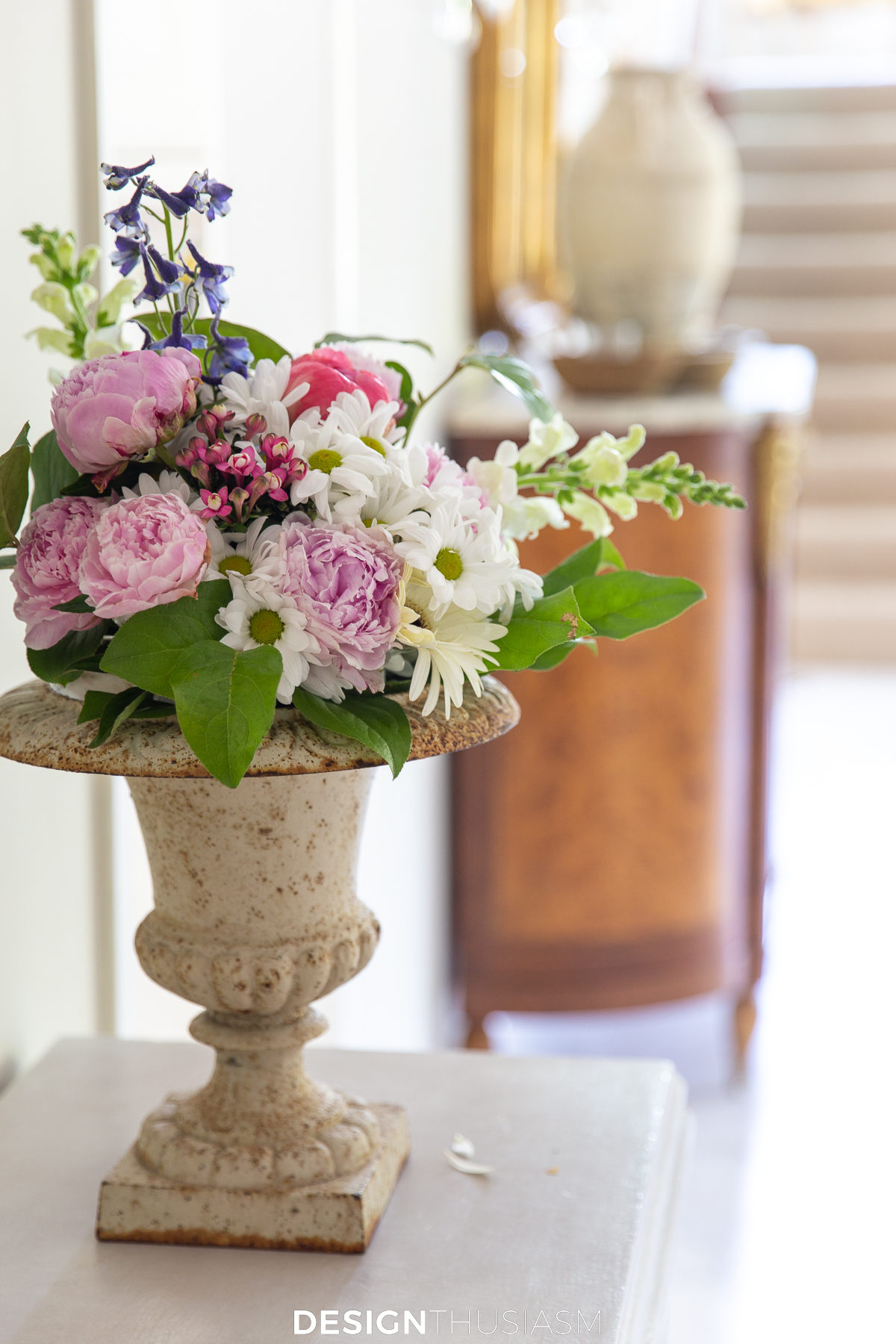 Entry foyer flowers