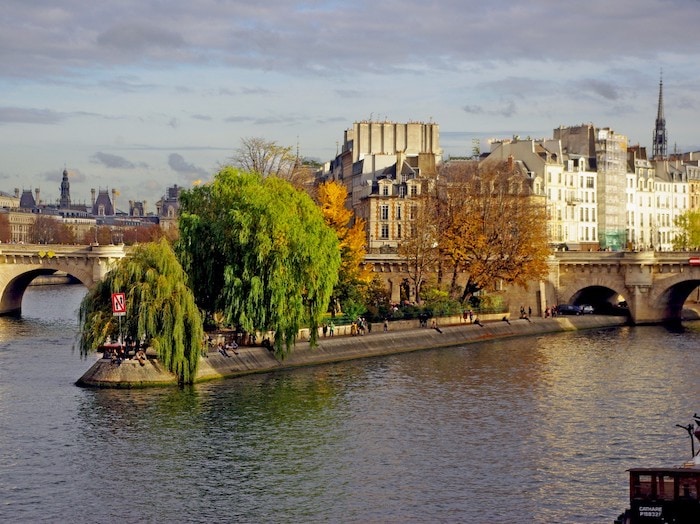 Visiting-France-in-the-fall