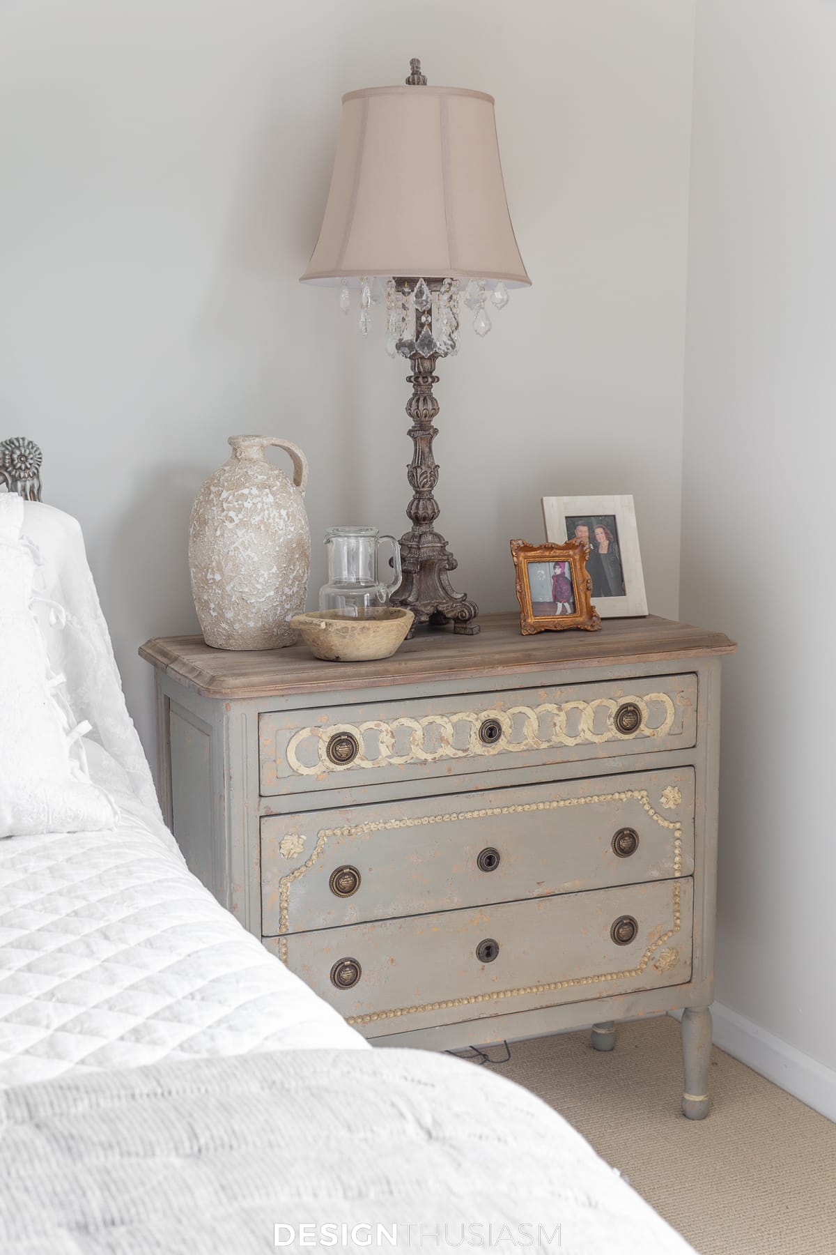 guest room chest of drawers