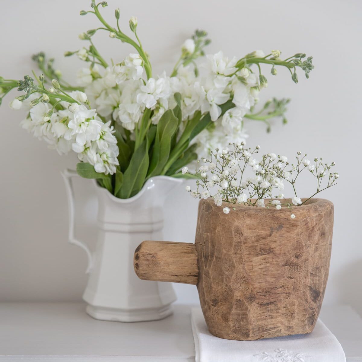 guest room fresh flowers