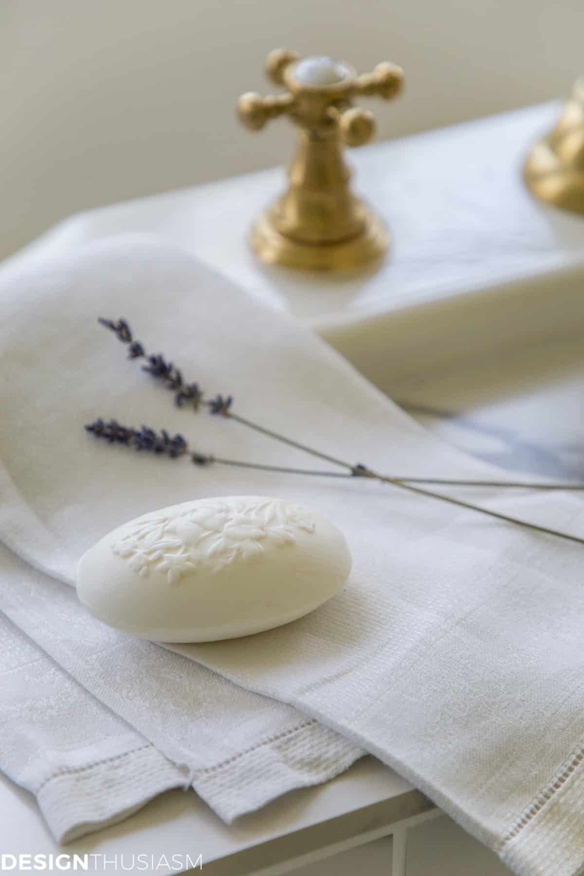 Holiday Guide - French Inspired Hostess Gifts