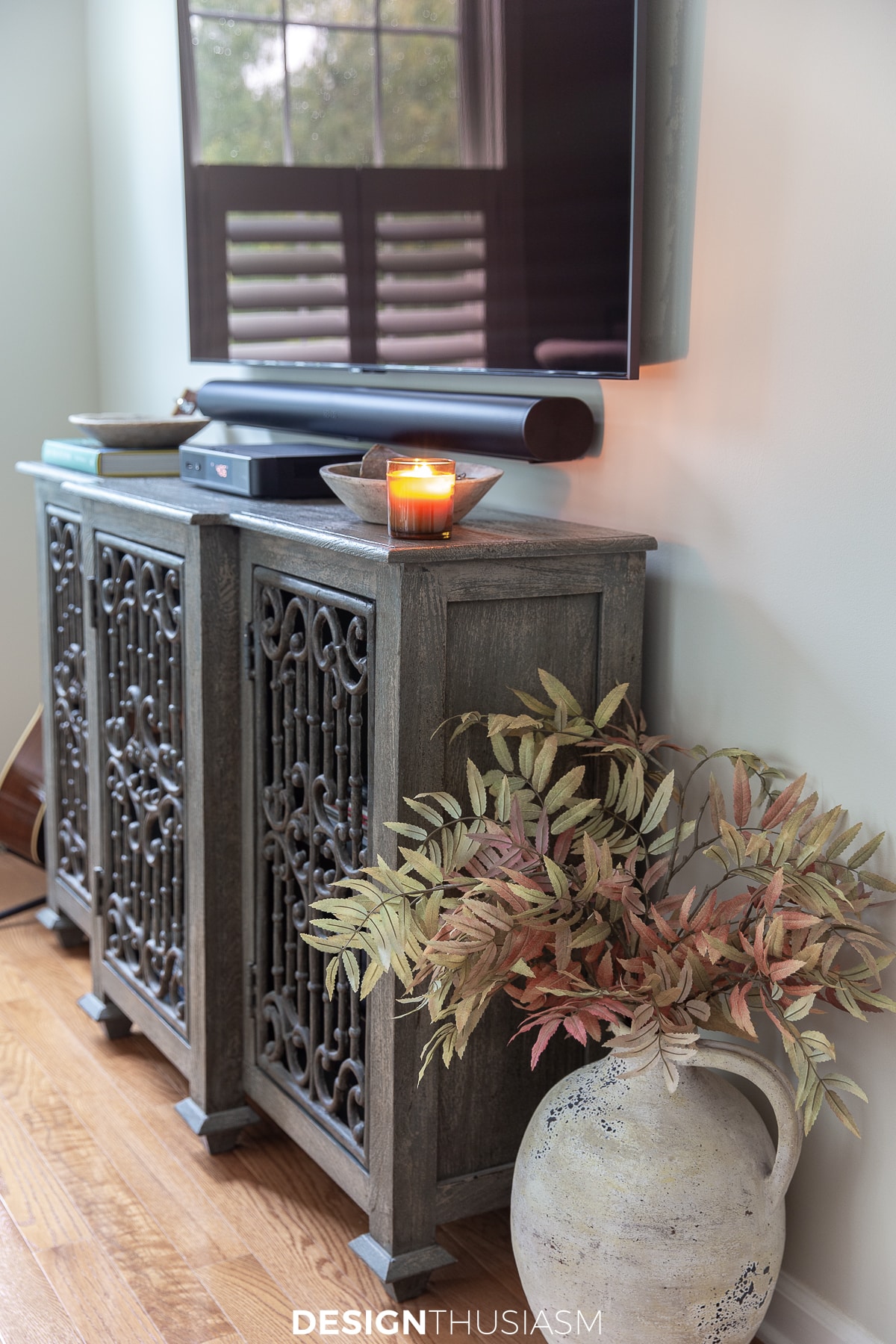 TV and sound bar over the console table