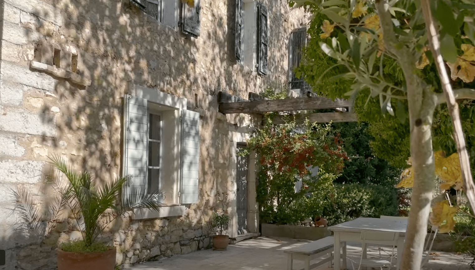 A gorgeous mediterranean style French farmhouse in Provence