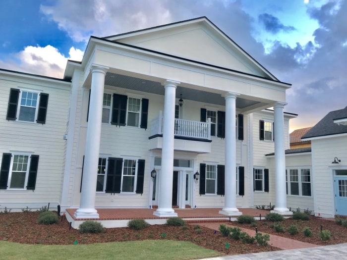 3-04 A Plantation Style Home in FLSH
