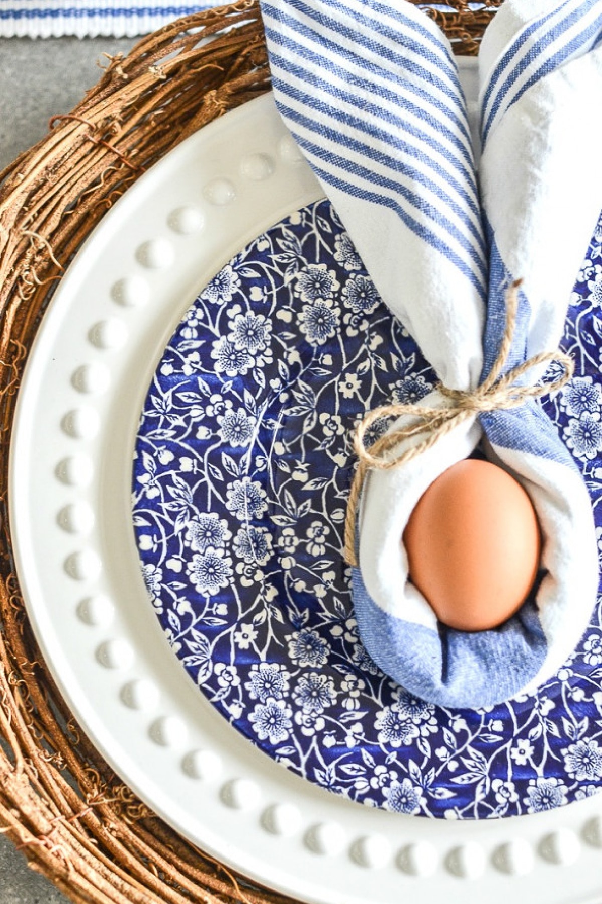 4_8 Bunny Ears Napkin Fold- StoneGable