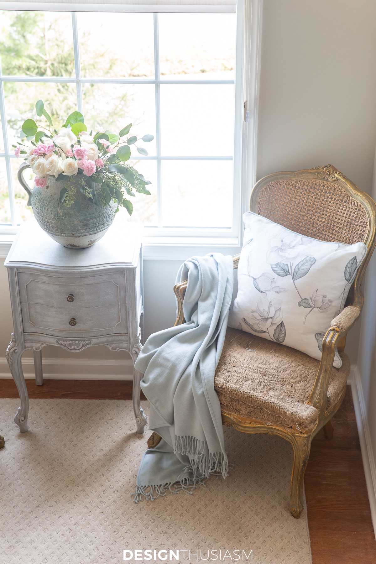 pastel spring decor on the stairway