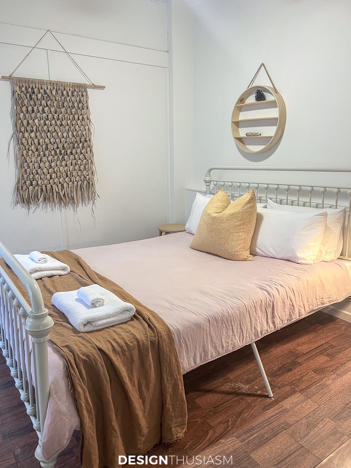 Rustic Beach Cottage bedroom