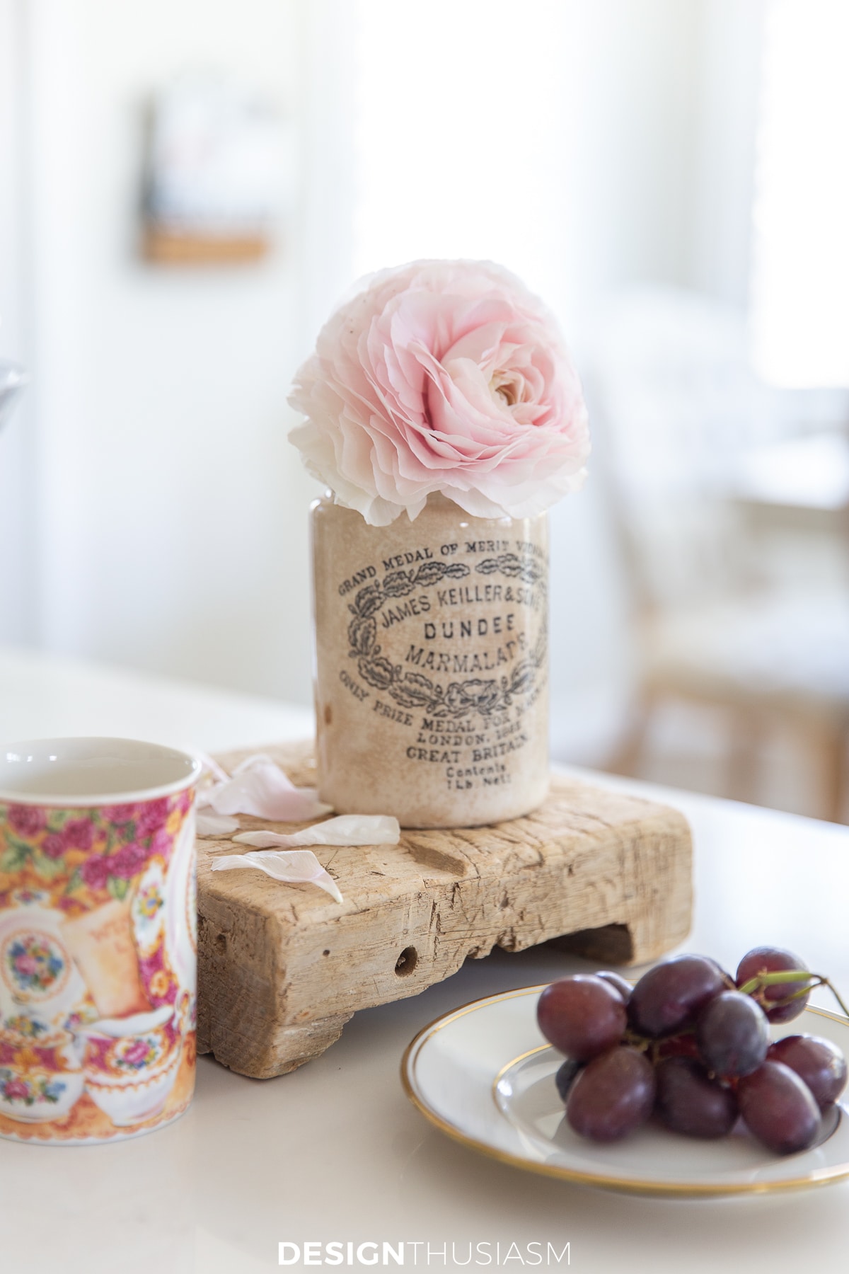flower, grapes and tea