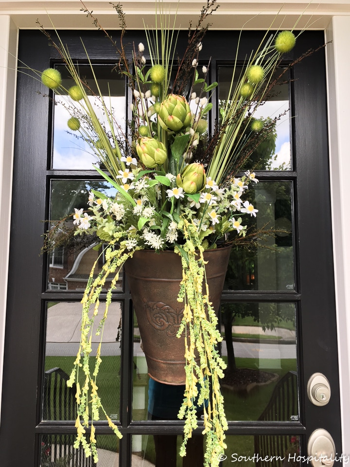 summer-door-basket