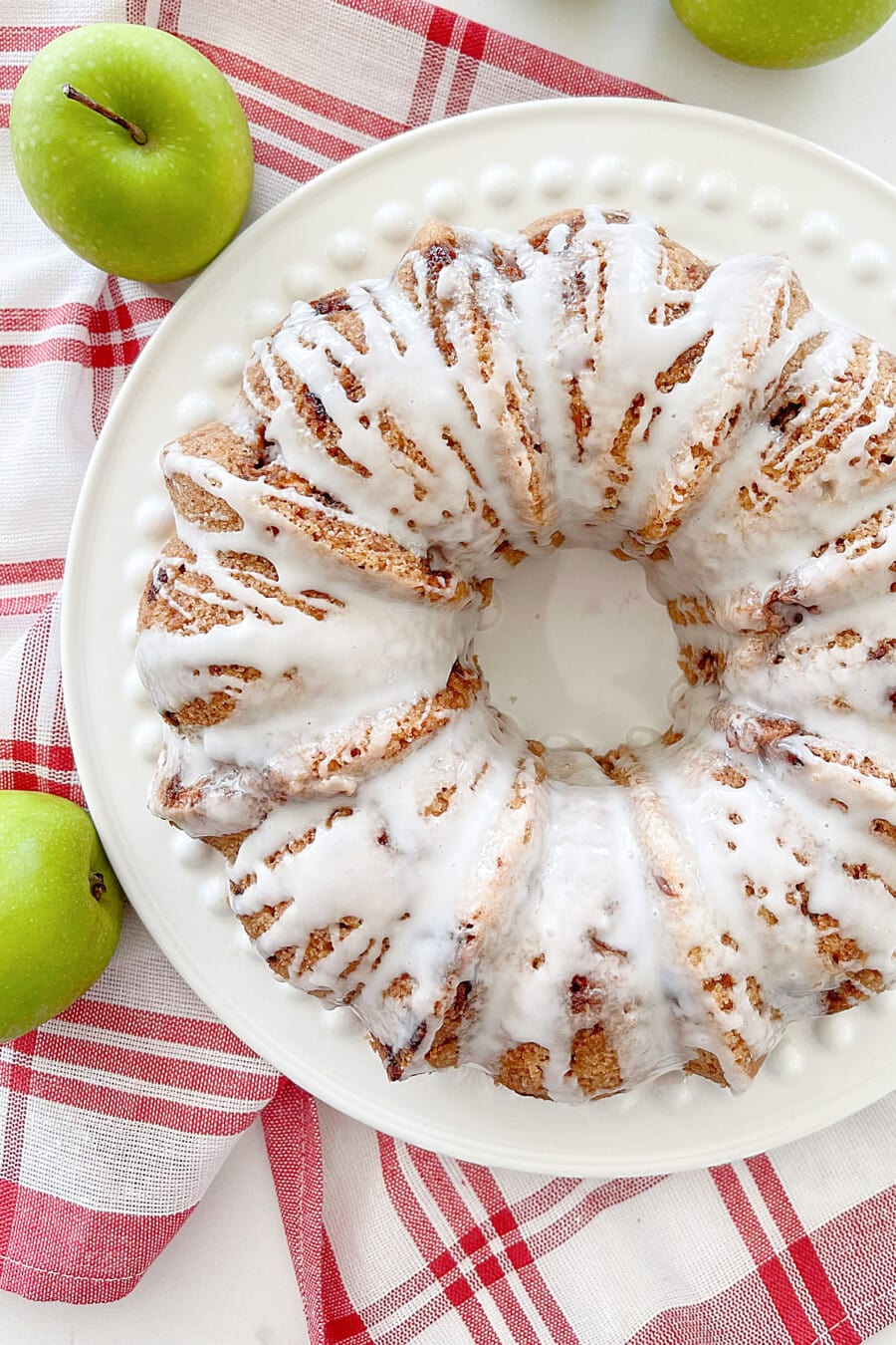RAW-APPLE-CAKE