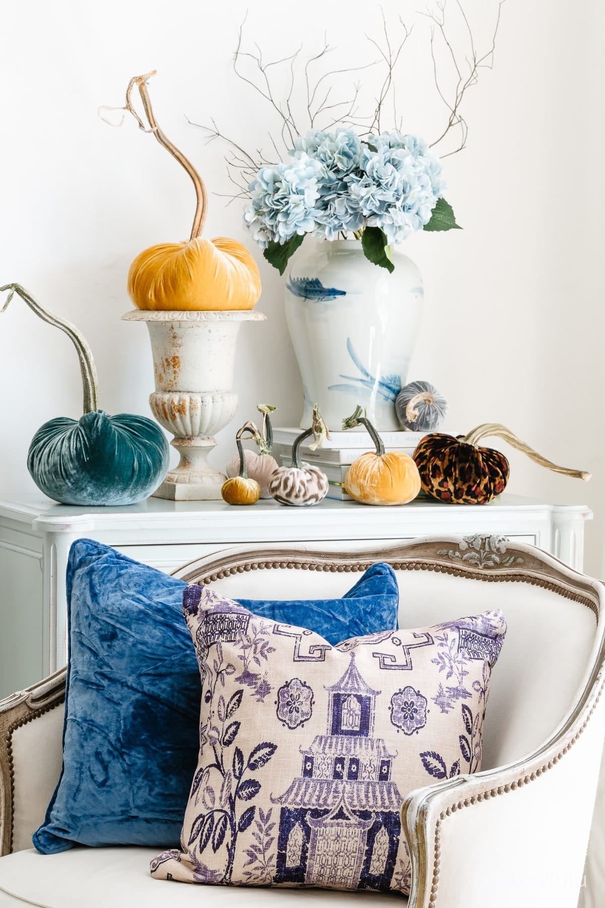 Shabbyfufu | Luxe Fall Decorating With Velvet