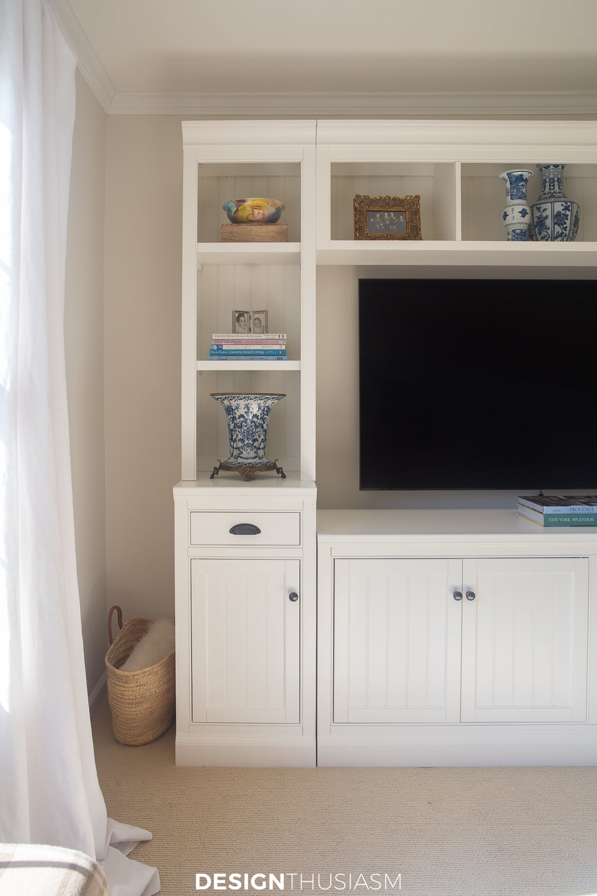 small sitting room entertainment unit