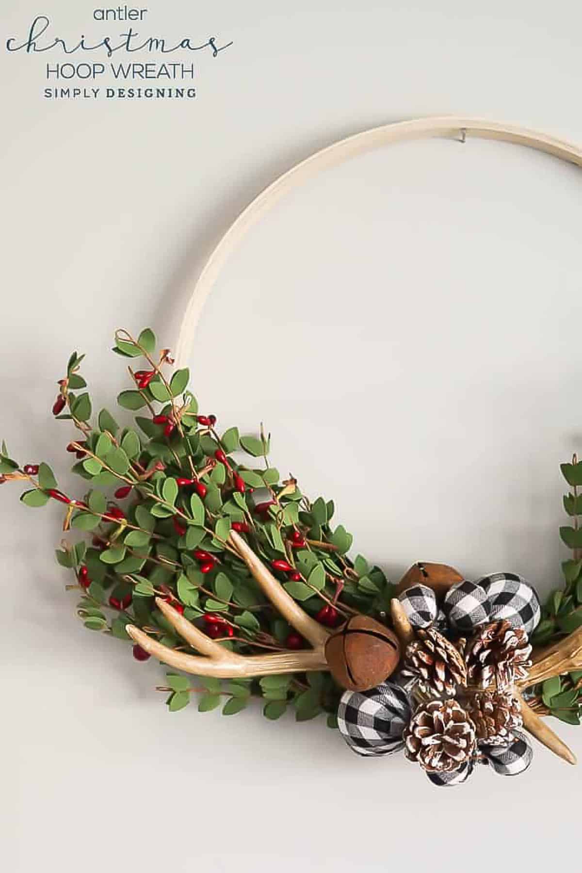 DIY Christmas wreath with antlers