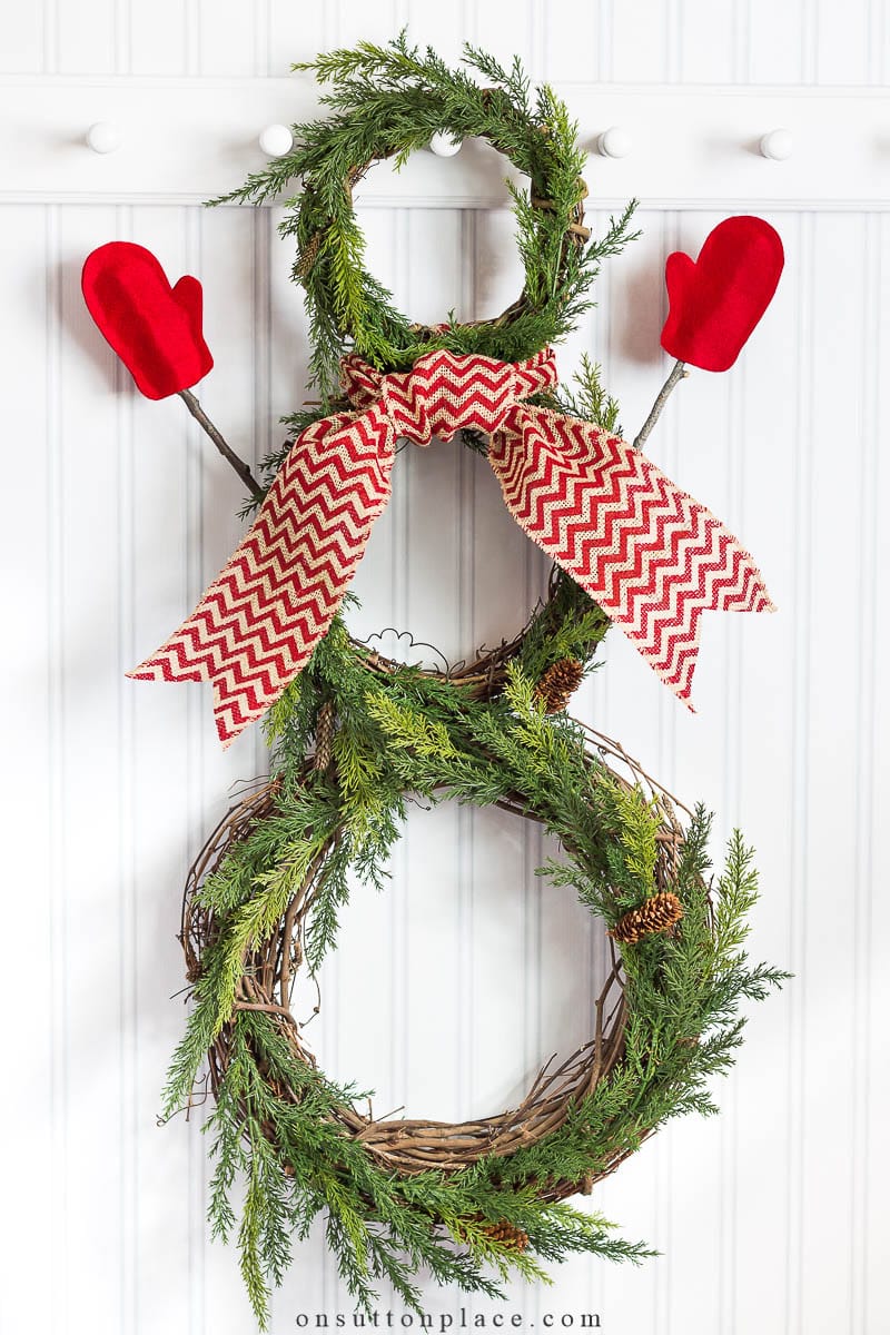 diy snowman wreath with scarf 2022