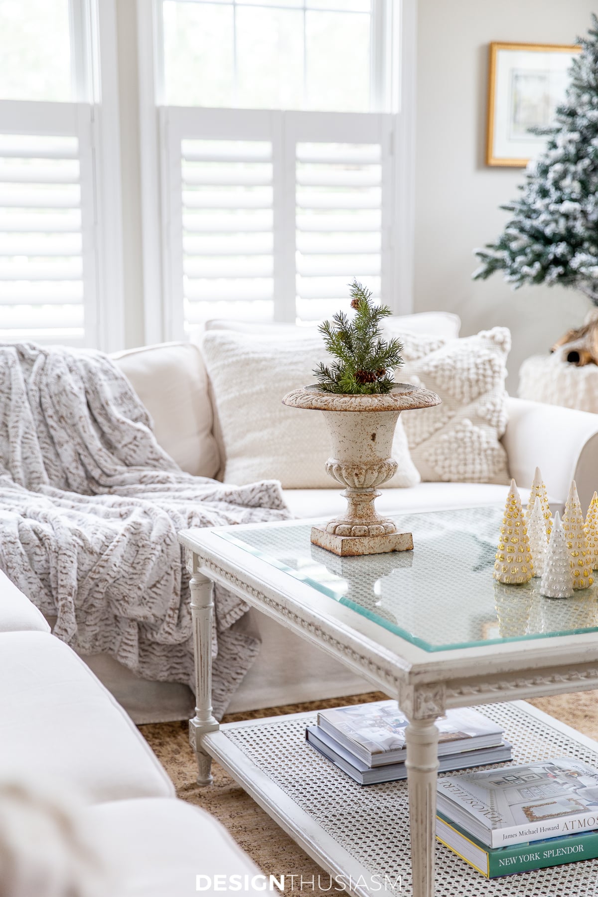 family room Christmas greenery