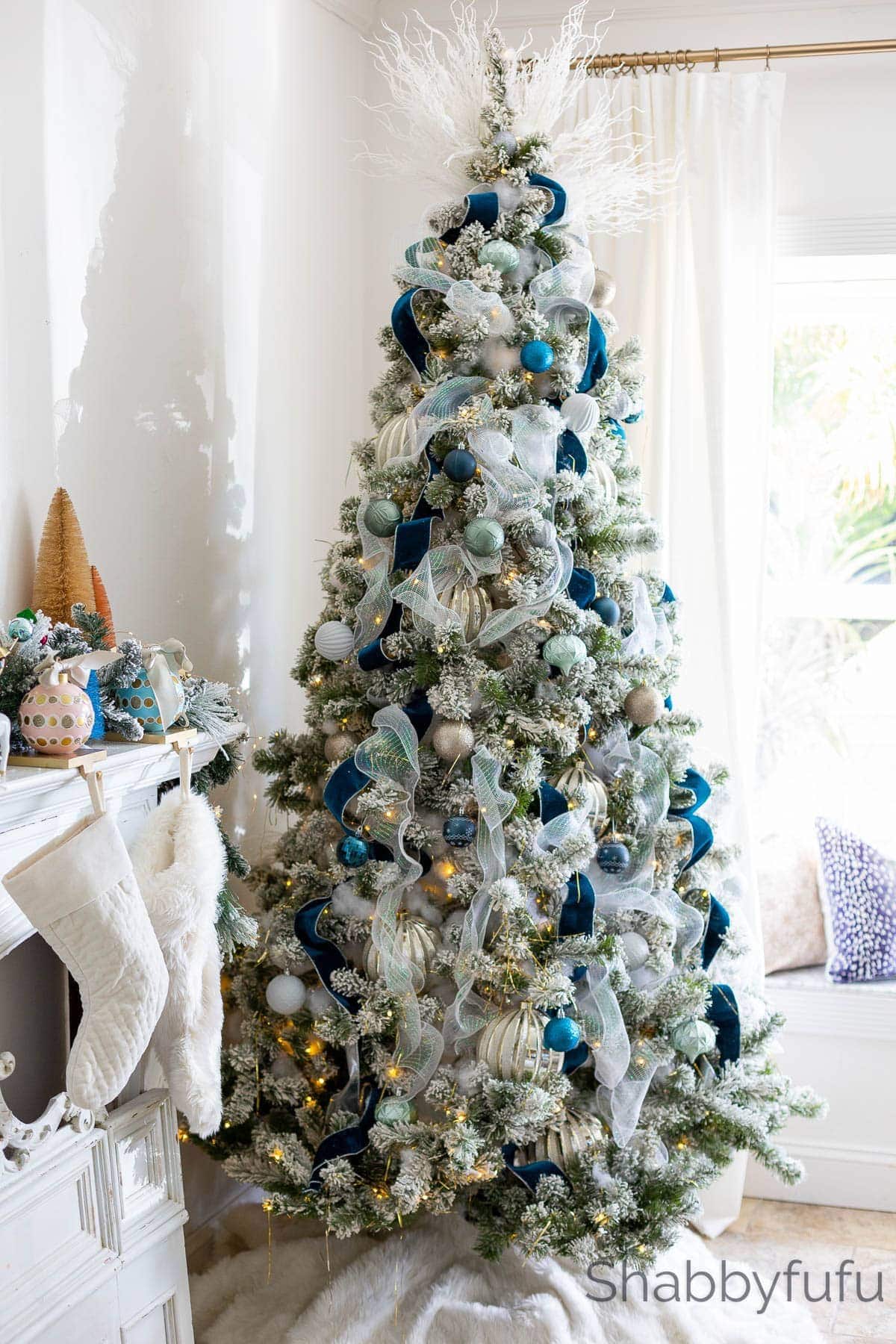 11:11 - 373 - Shabbyfufu | 100 Fabulous Christmas Tree Decorating Ideas