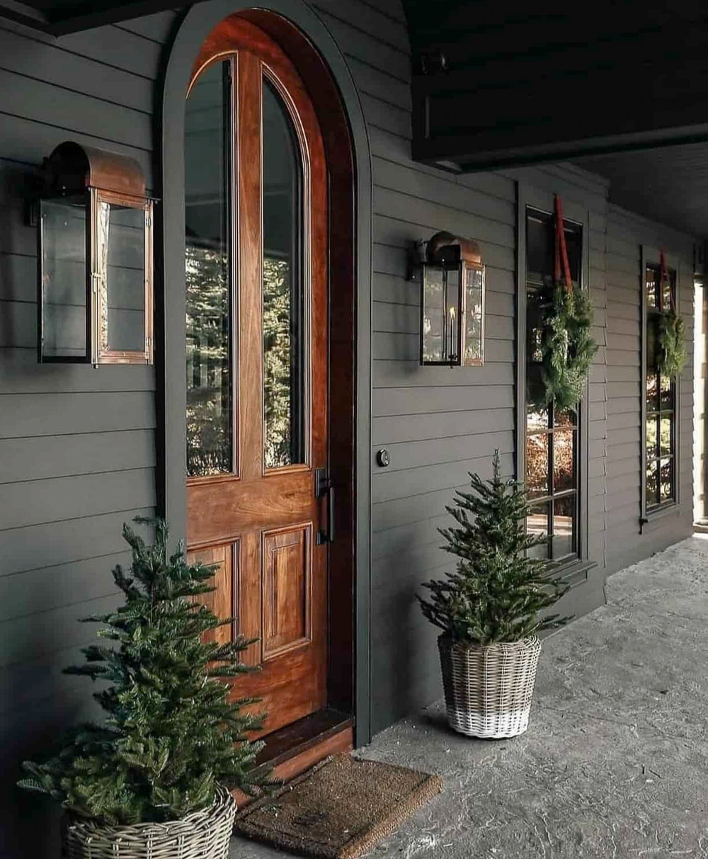 Christmas porch with simple planters