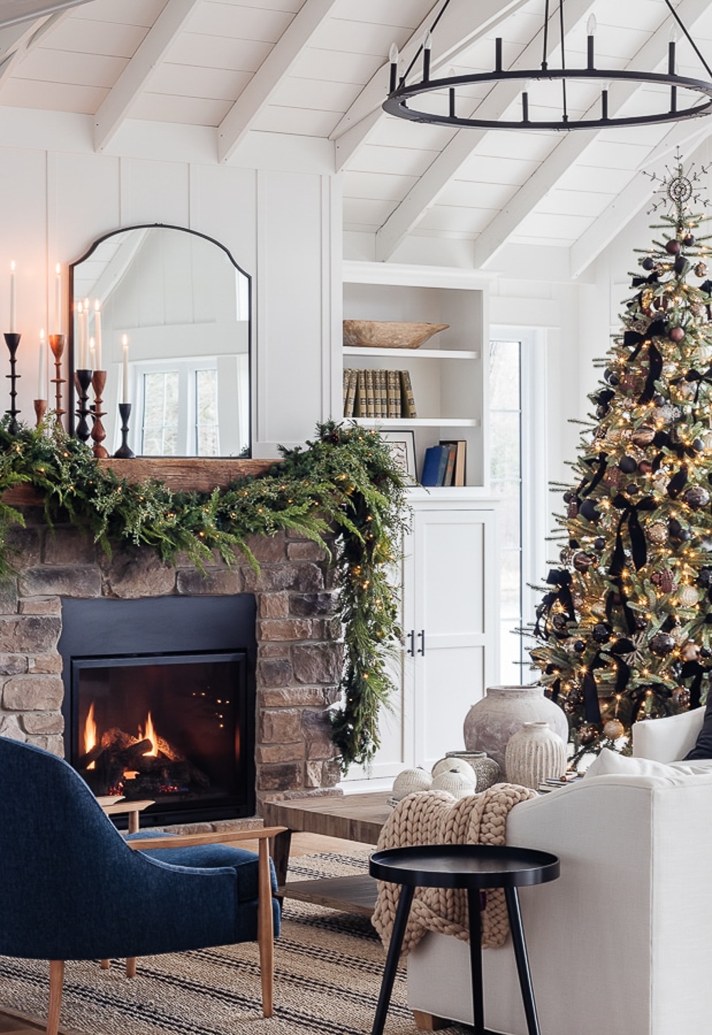 Christmas mantel with candlesticks