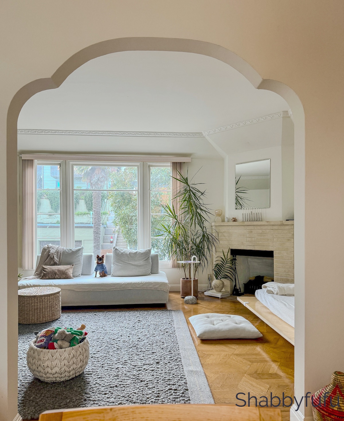 2.17 - 387 - Shabbyfufu | 10 Examples - Exploring Old Homes & Their Unique Style. jpg