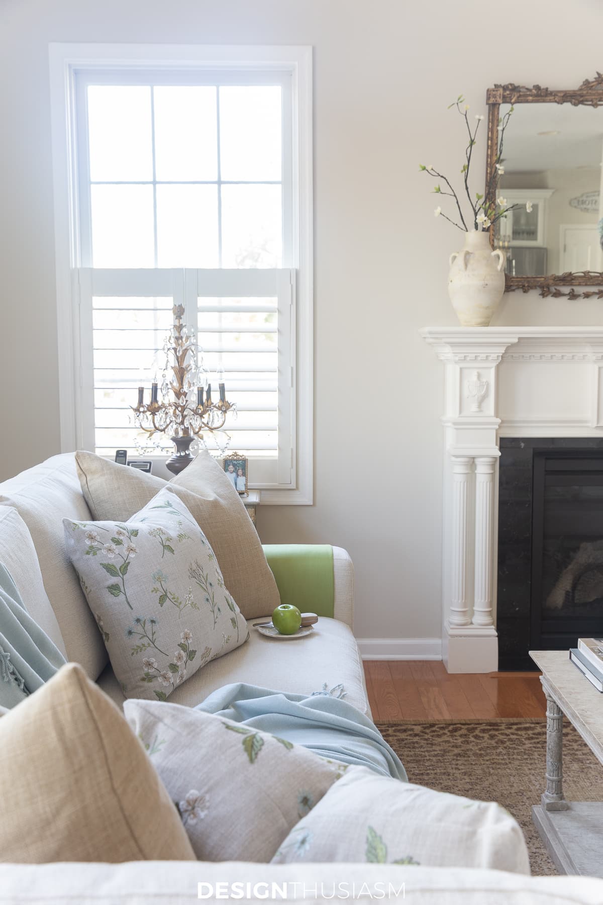 soft tranquil spring colors in a relaxed living room