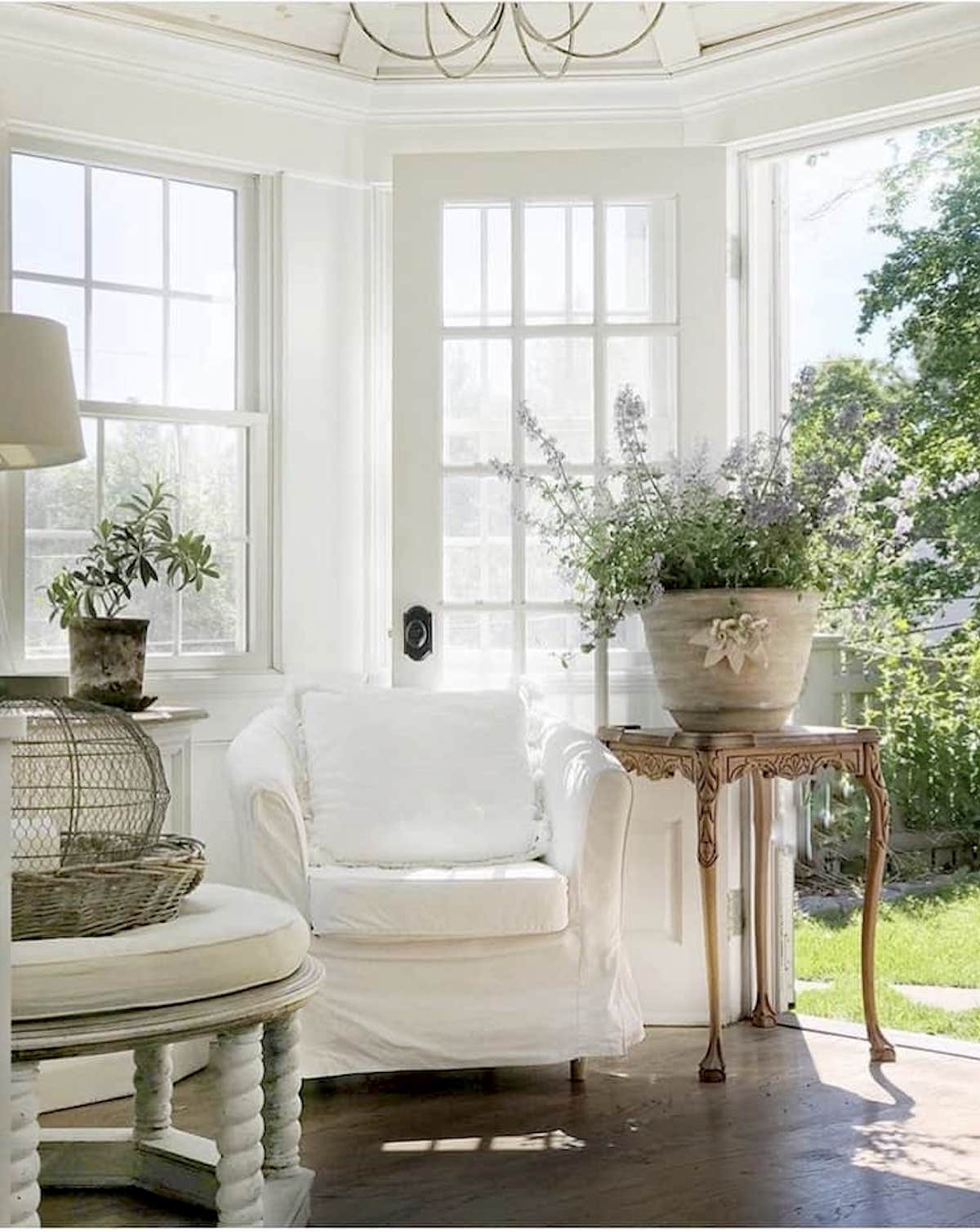 Fresh French Style Decor In A New England Home