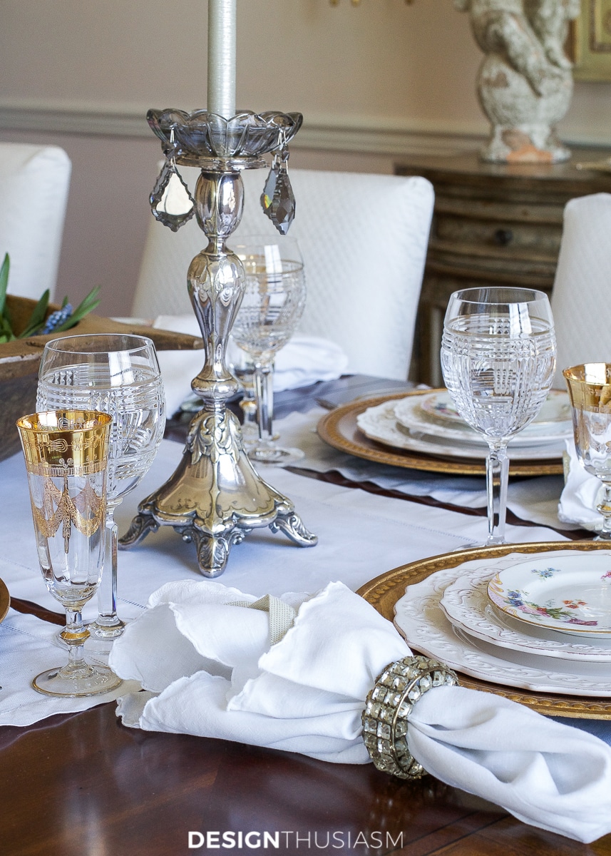 French country style table setting