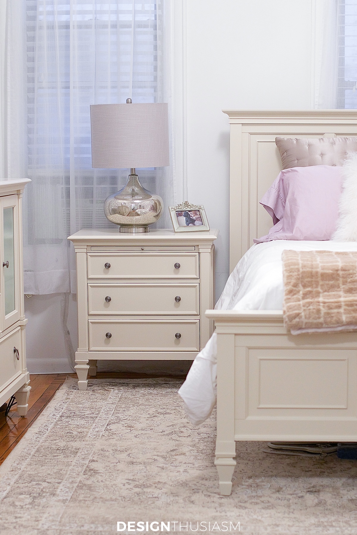 tiny apartment bedroom