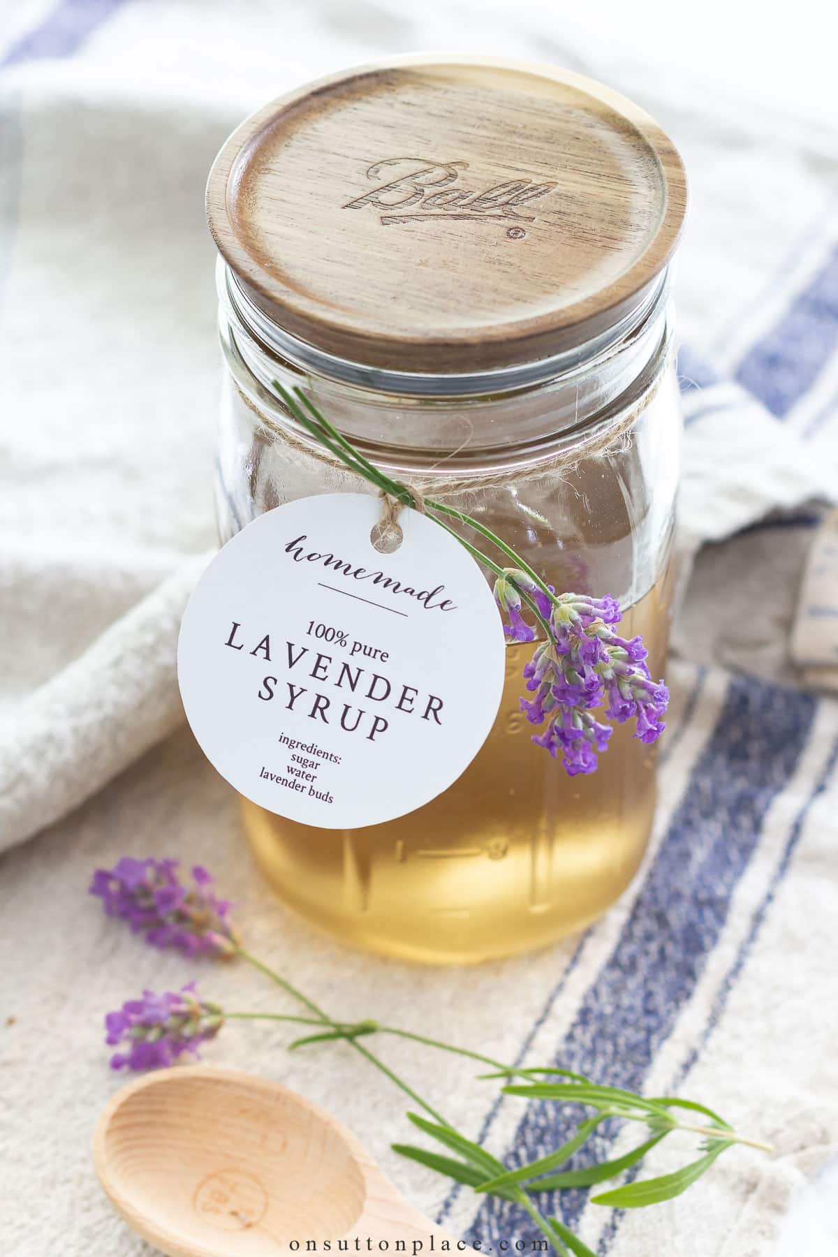 lavender simple syrup in mason jar with free printable tag