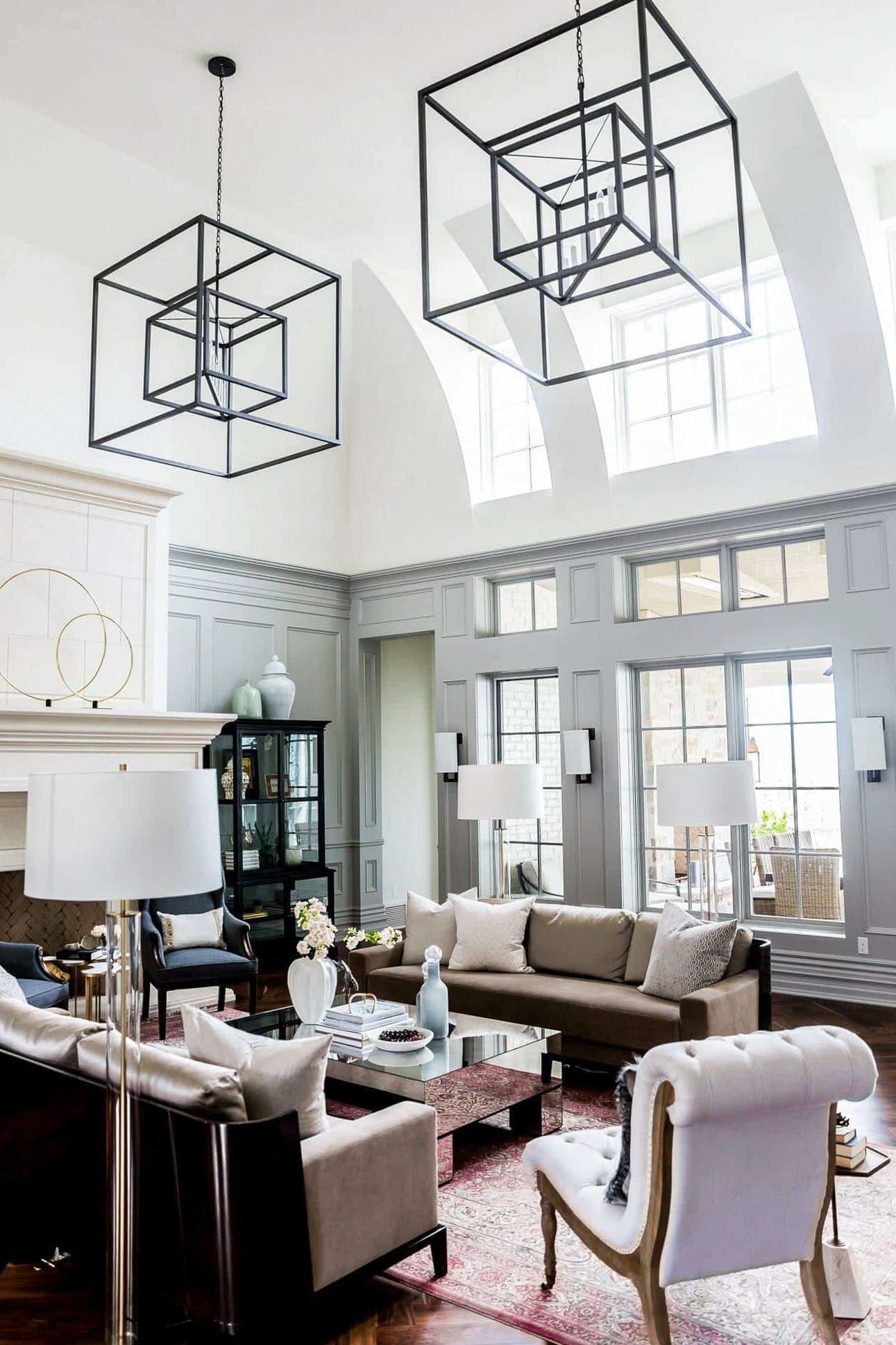 French-Farmhouse-Transitional-Style-Home-07-1-Kindesign