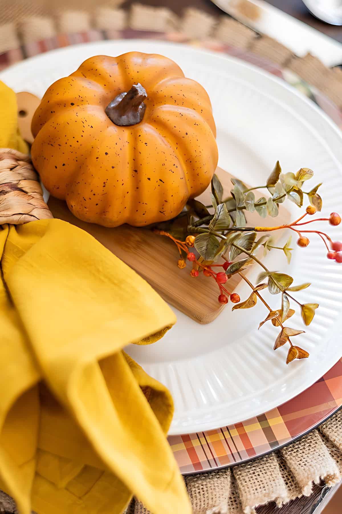 418 - Decorating with Plaid for Fall