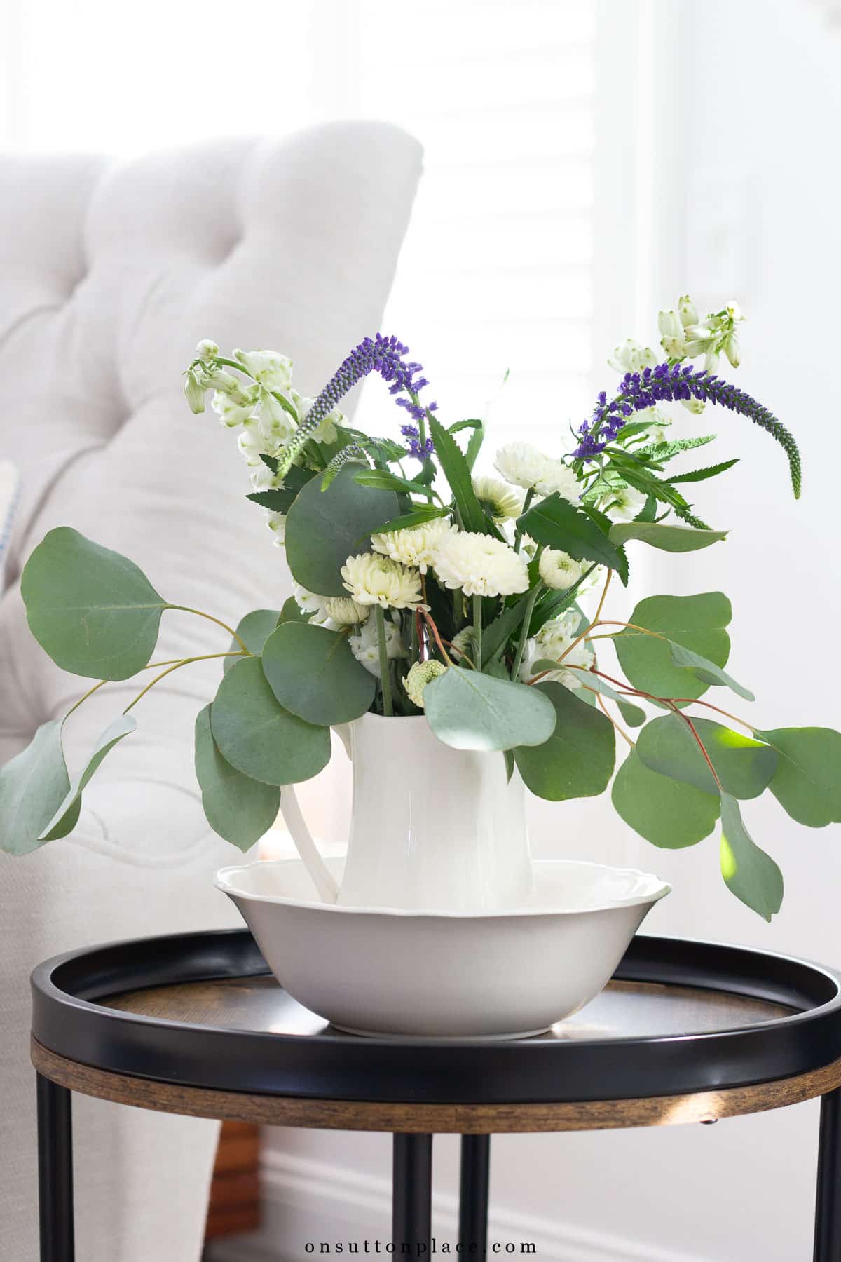 budget decorating tips flowers in pitcher and bowl