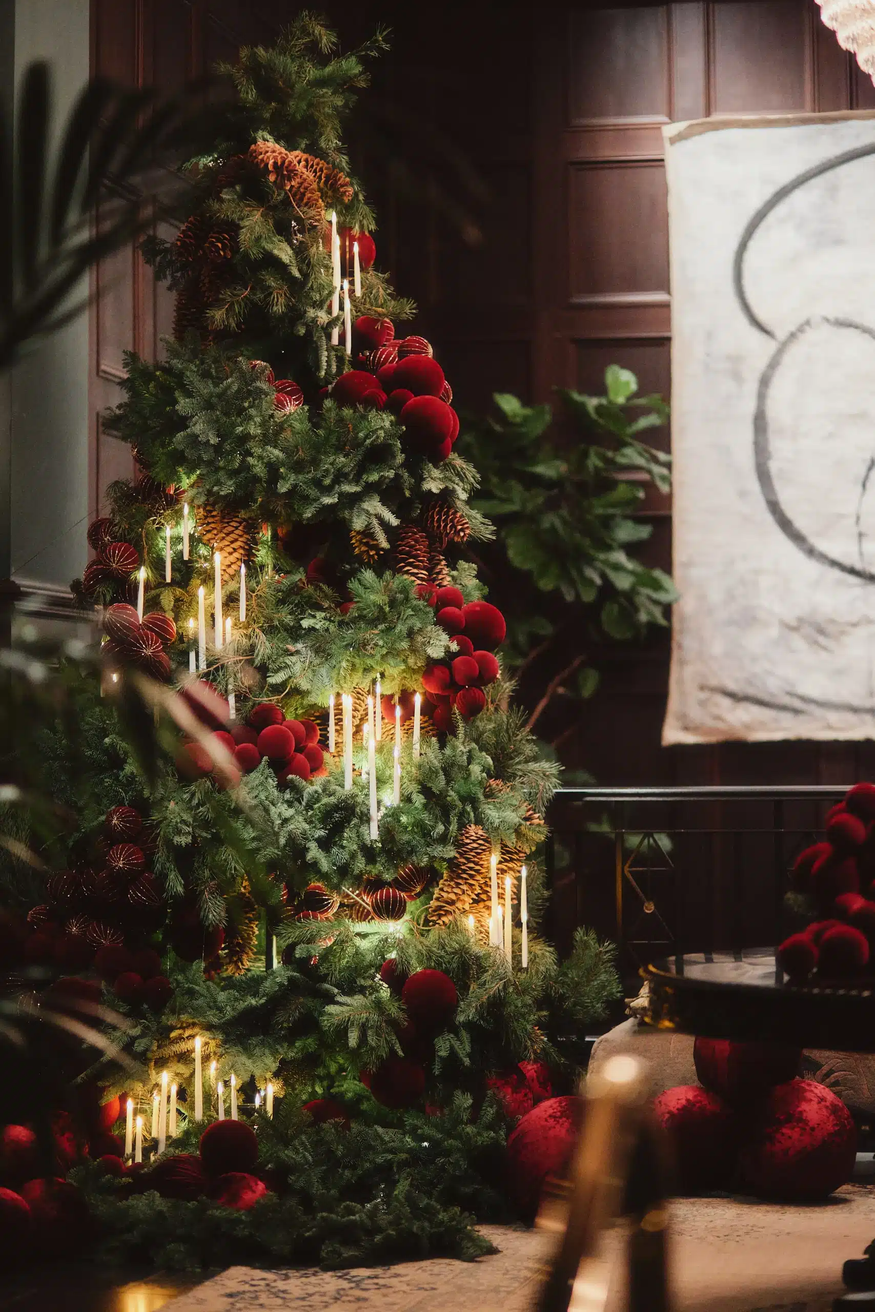 christmas tree with burgundy