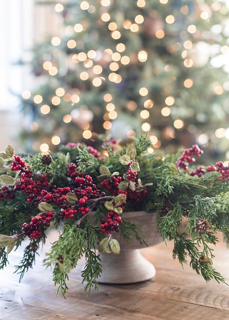 christmas decor with burgundy