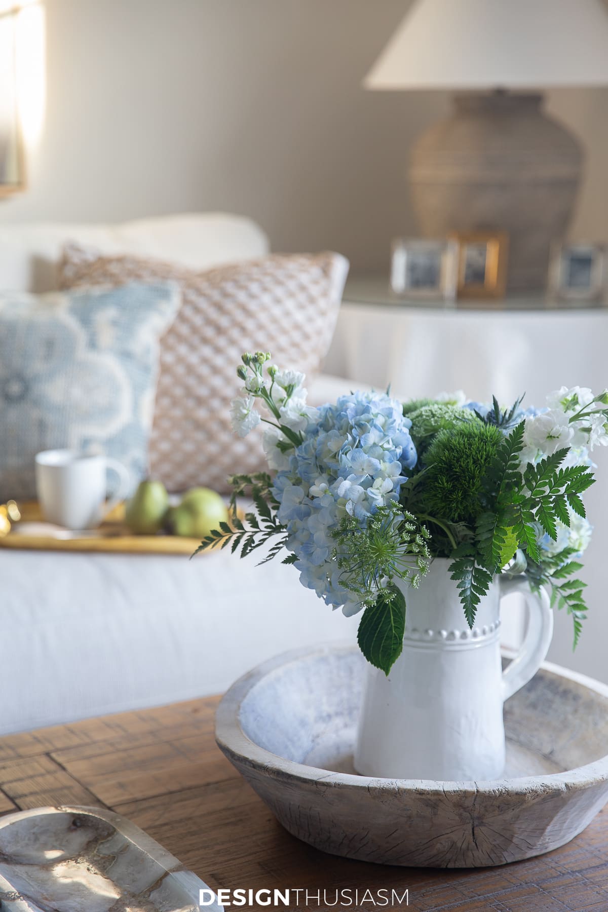 Winter sitting room floral on coffee table