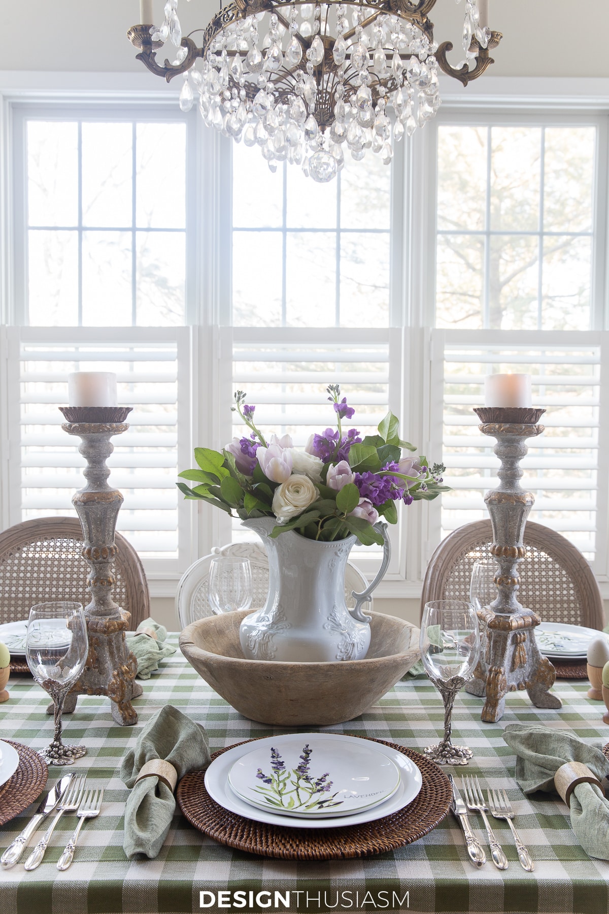 spring table decor in the breakfast room